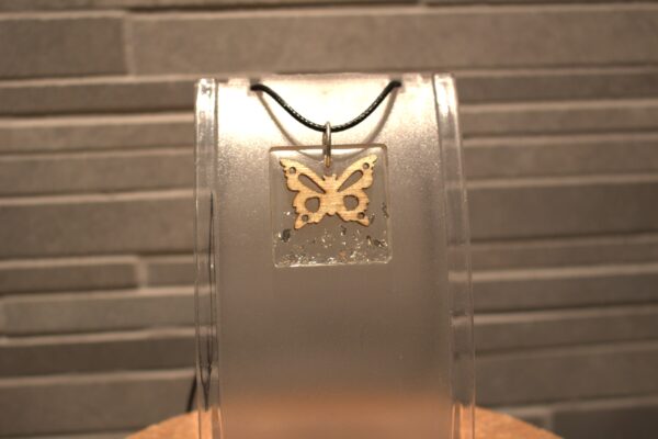 papillon bois et feuille argent